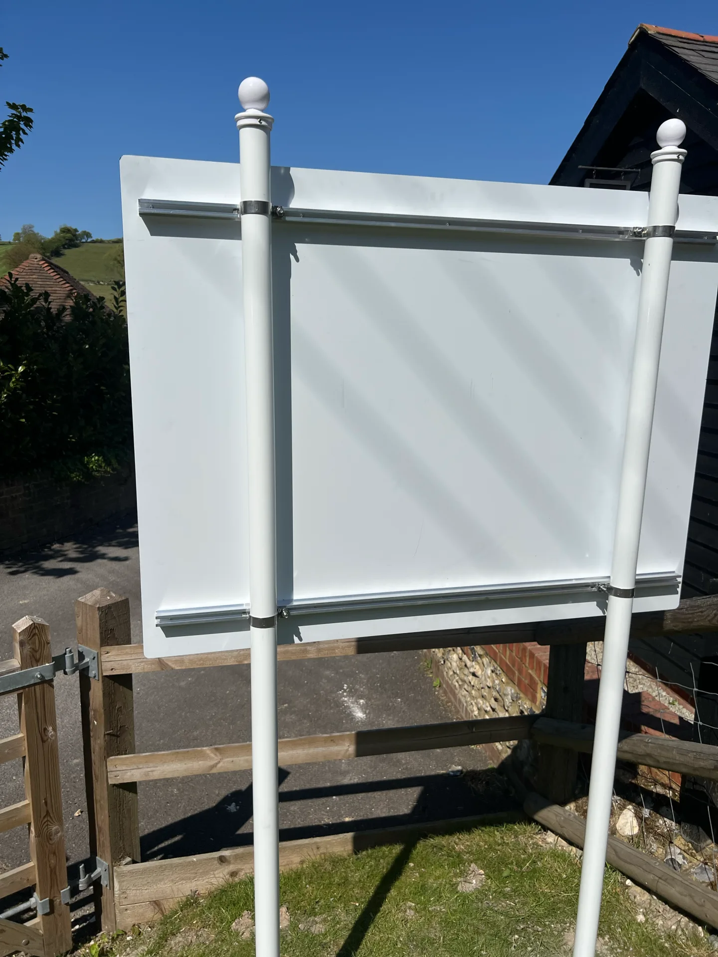 post-mounted-sign-installation-rear-view-lydden-village-hall